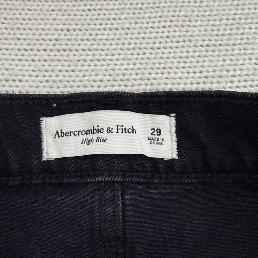 NWT! Abercrombie & Fitch Denim Studded Mini Skirt Black Size 8/29 - Picture 3 of 6